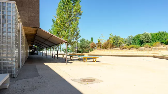 11_pedro_arrupe_espaco_exterior_11_9p1yqbdr5r.jpg